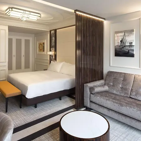 Hotel Doubletree By Hilton