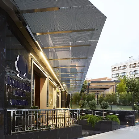 ホテル Doubletree By Hilton 4*