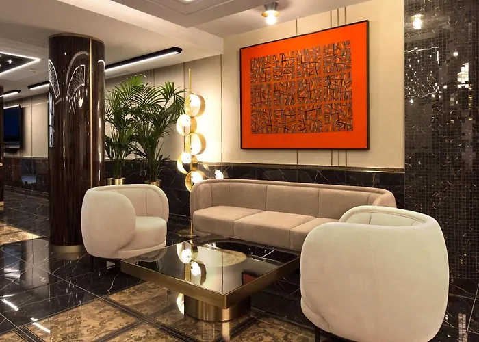 Doubletree By Hilton آكورونيا