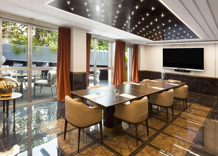 Doubletree By Hilton فندق