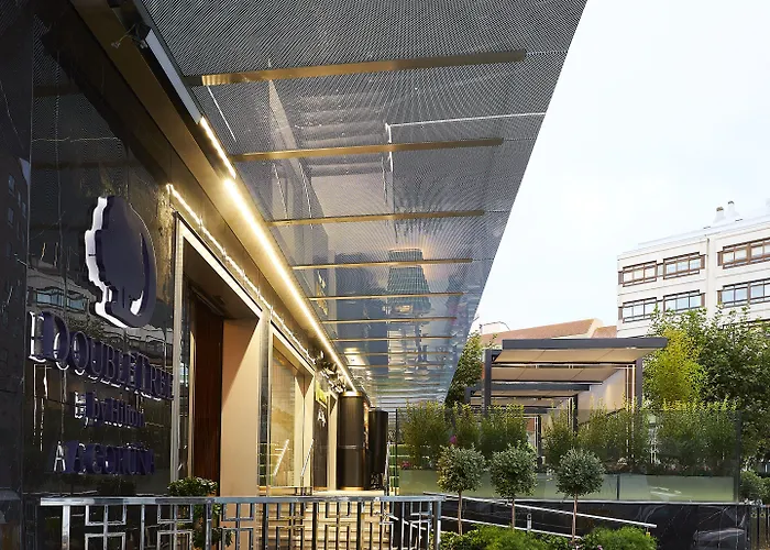 ホテル Doubletree By Hilton 4*